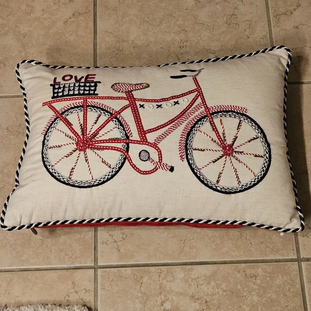 RARE MACKENZIE CHILDS BICYCLE LOVE COURTLY CHECK COTTON THROW ACCENT PILLOW
